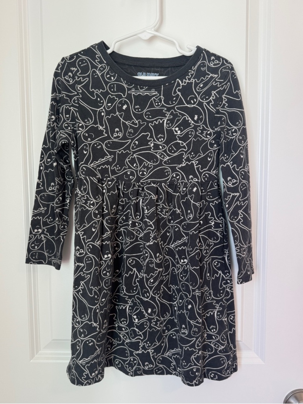 Old Navy Toddler 5T Long-Sleeve Halloween Dress with White Ghosts